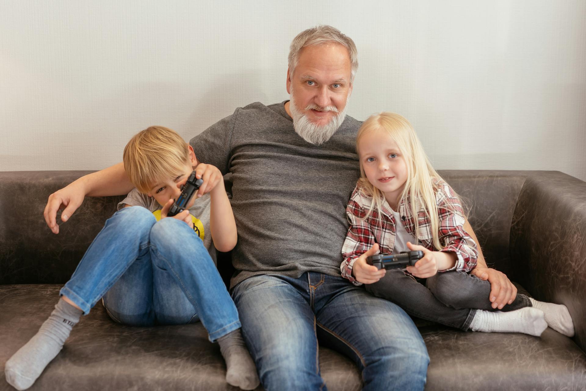 Beneficios De La Supervision De Los Padres En El Uso De Videojuegos Para Ninos