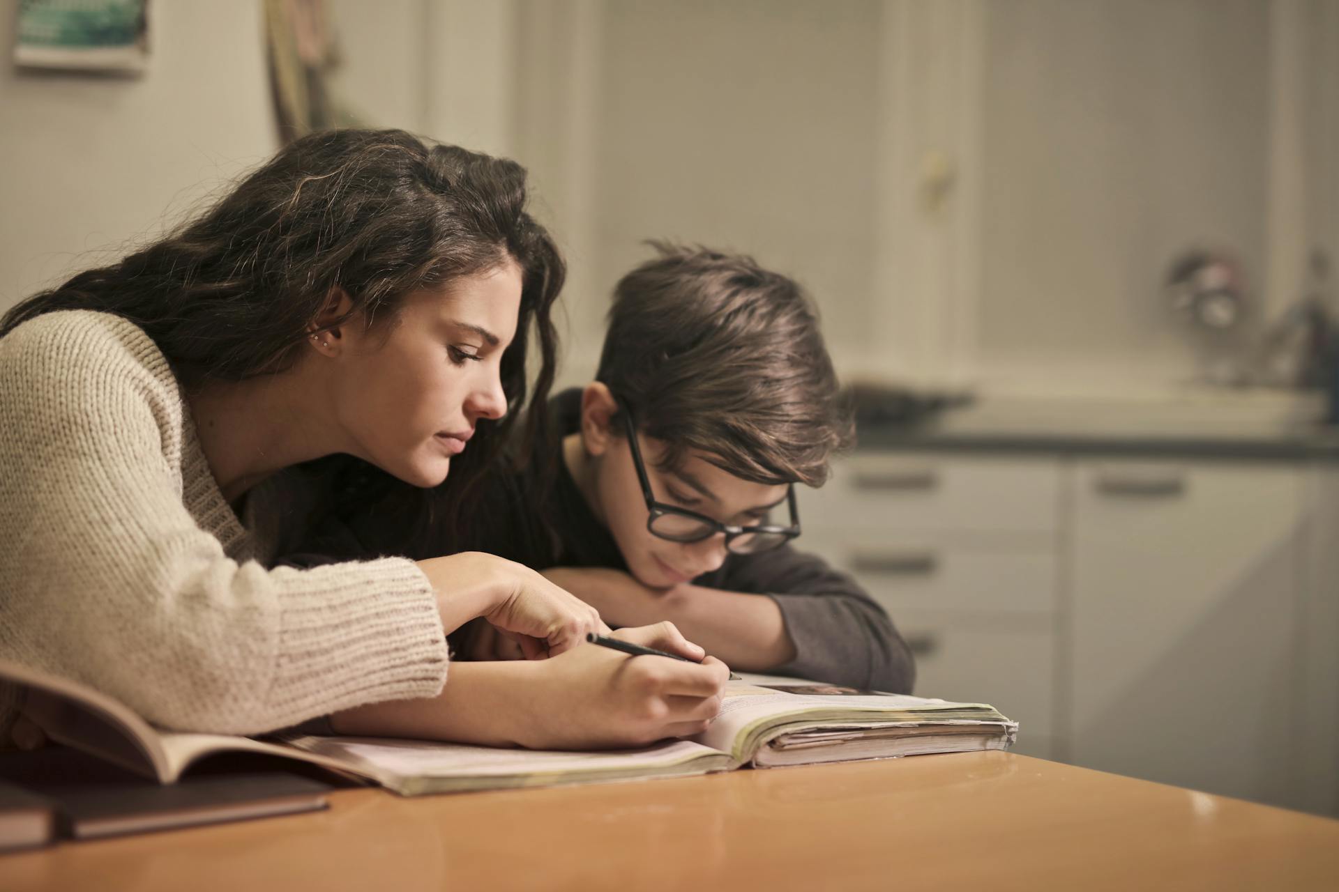 Situaciones Que Preocupan A Madres Y Padres De Hijos Adolescentes