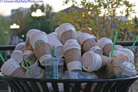 Starbucks malgasta 24 millones de litros de agua al día