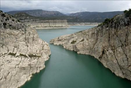 Los embalses de la cuenca del Ebro al 74,9%