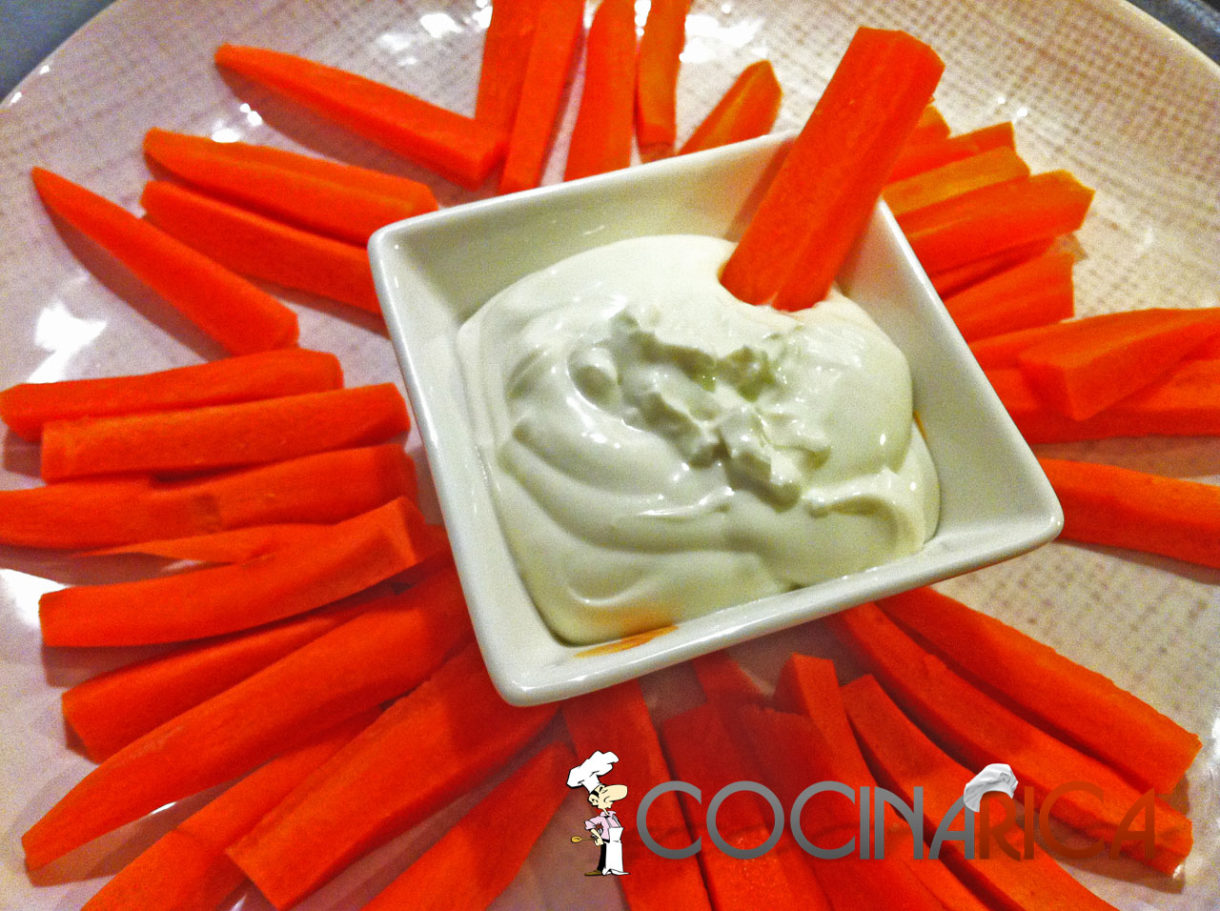 Crudités de zanahoria con queso azul