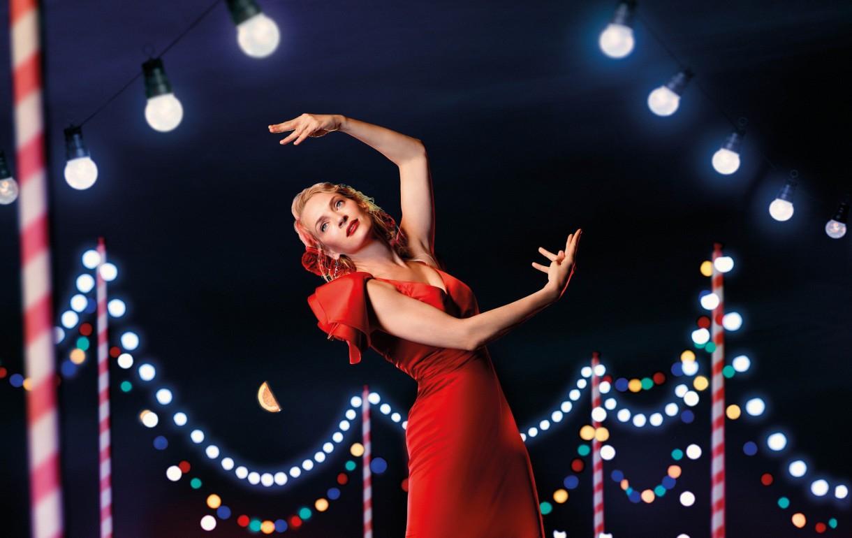 Uma Thurman protagoniza «Worlwide Celebration» en el calendario Campari