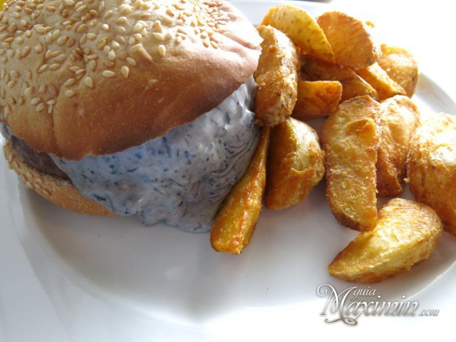 Truffied-Cheese-kobe-burger-640x480