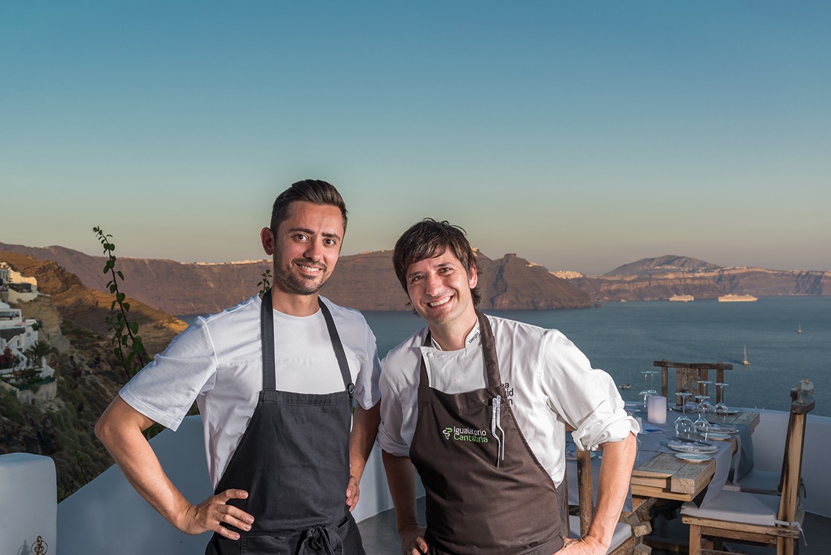 La isla griega de Santorini disfruta de la cocina de Sergio Bastard