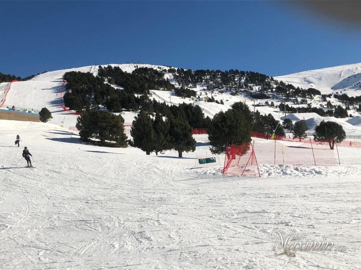 Marchica de Barceló en la nieve con los jóvenes (Formigal-HU)