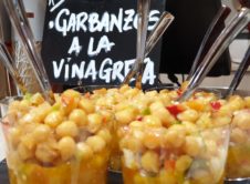Tapa De Garbanzos A La Vinagreta, La Artesa De Alalpardo, Mercado De Val...
