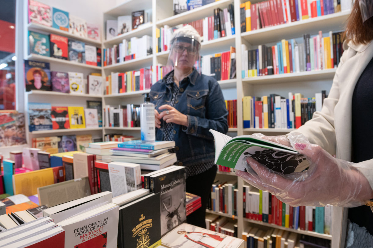 La Asociación de Comerciantes de Lavapiés preparada para la Desescalada (Madrid)