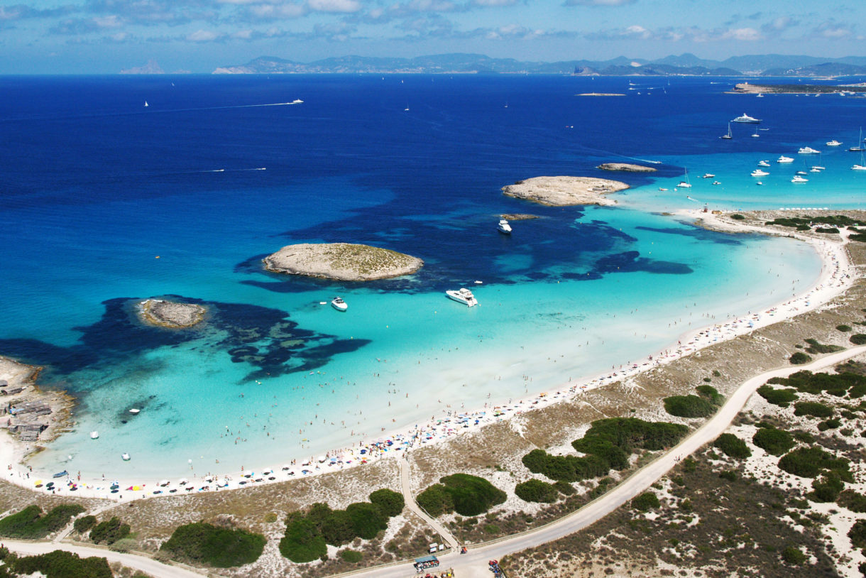 Formentera te cautiva el espíritu y el paladar (IB)