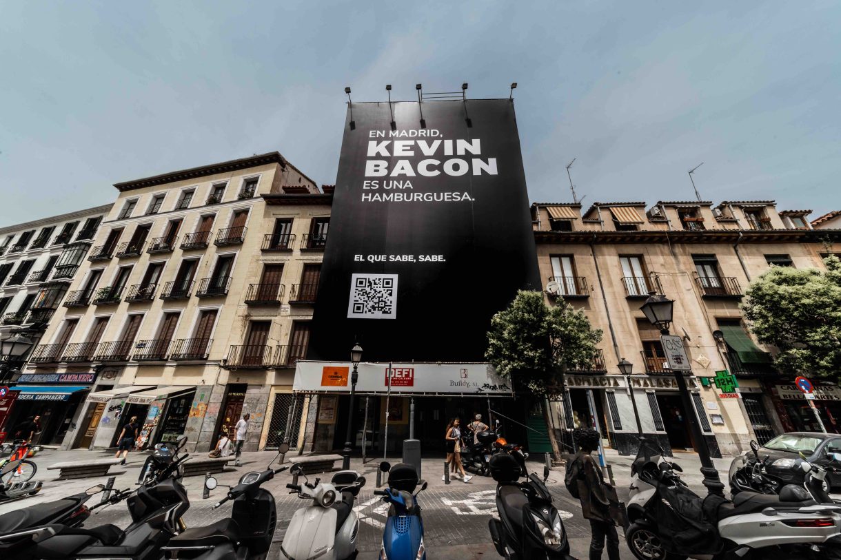 Seguro que lo sabes: Kevin Bacon es una hamburguesa