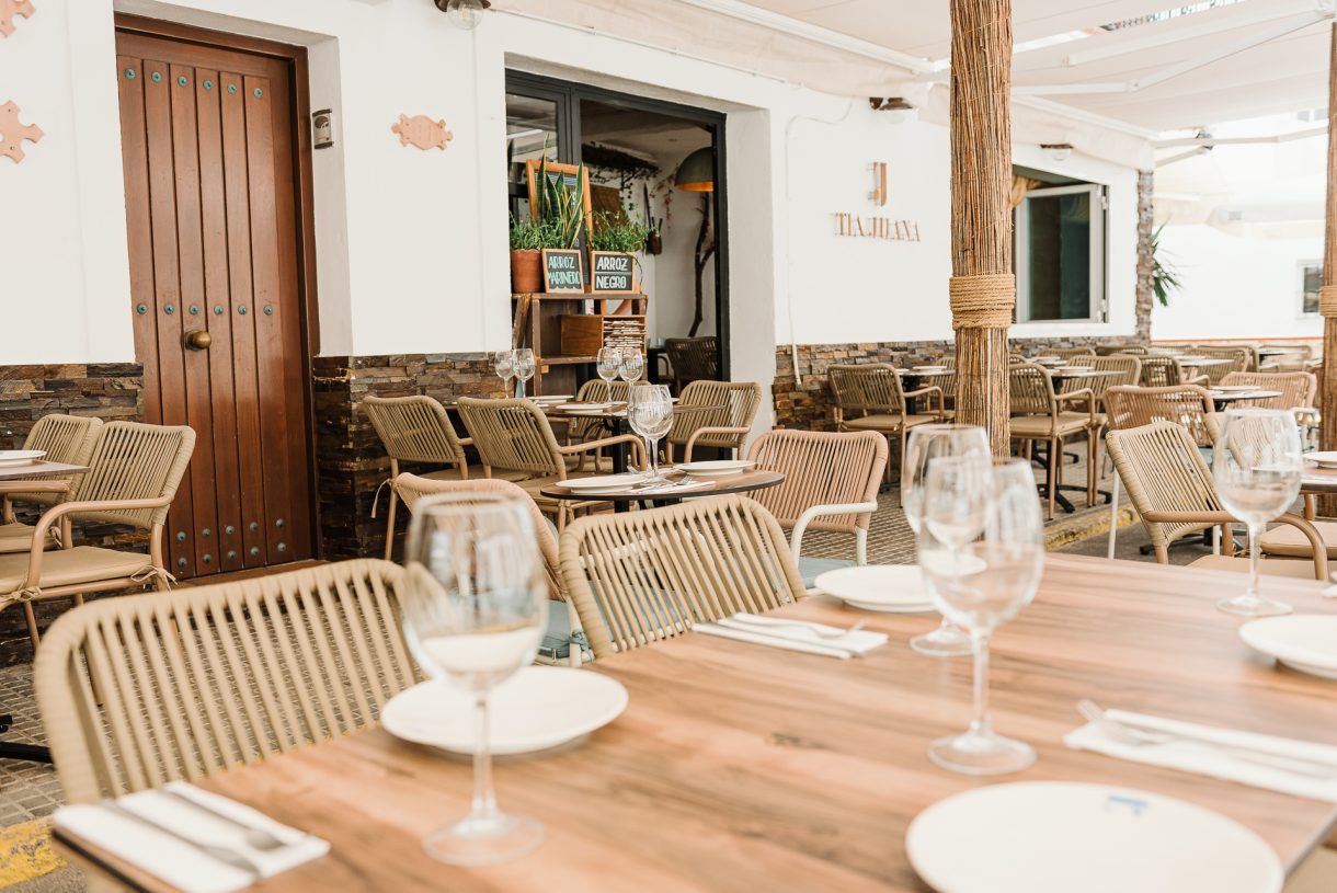 Taberna Tia Juana, alma gaditana en Zahara de los Atunes