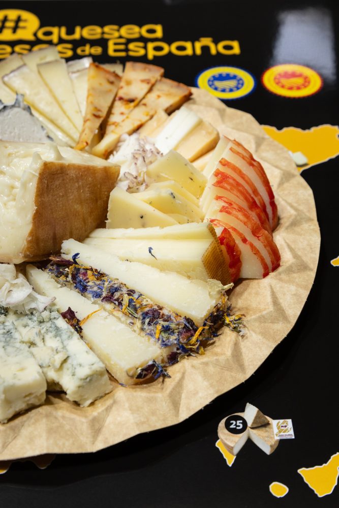 Variedad y calidad en los quesos españoles «Quesea con quesos de España»