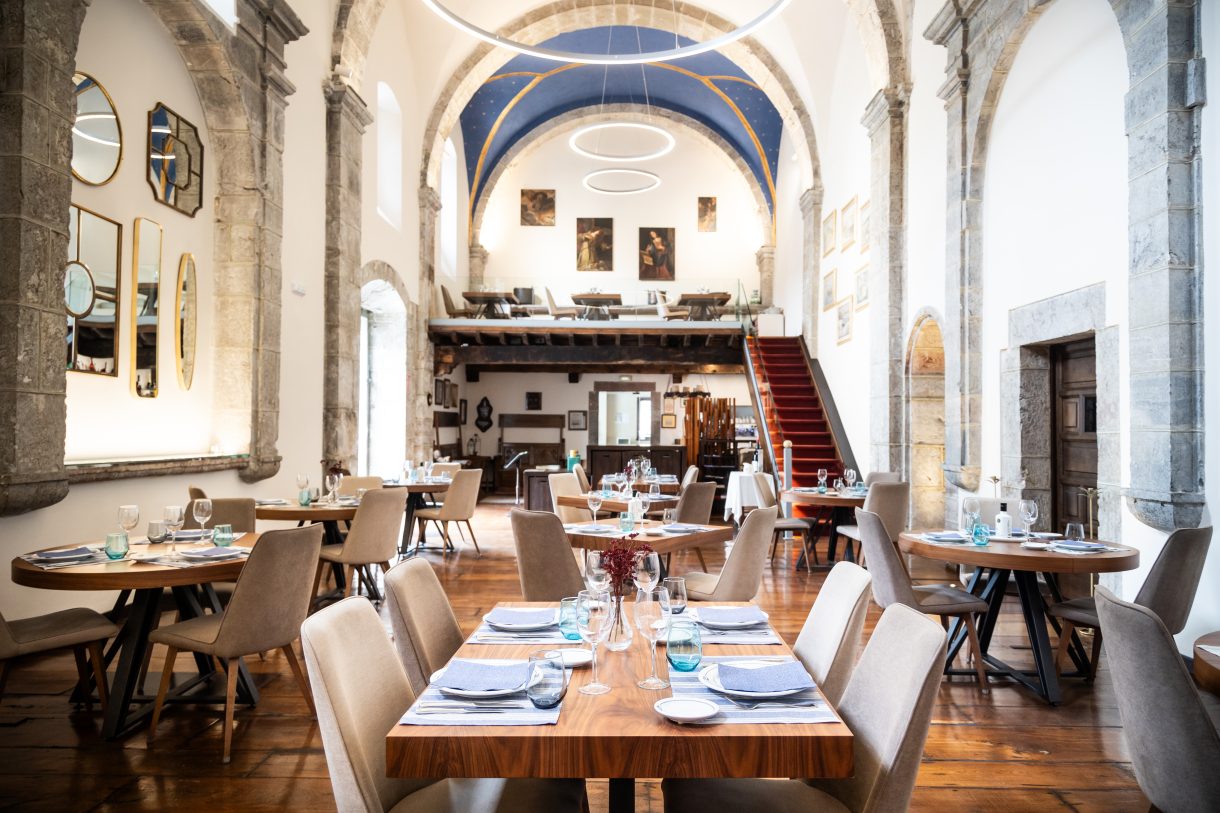 Cocina Tradicional e Indiana en el Cenador del Convento – Llanes