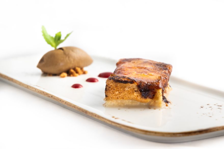 Torrija Caramelizada Y Helado De Café Palacio De Las Nieves