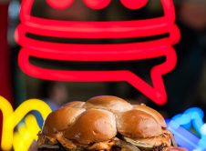 Mister Slider, Distrito Burger