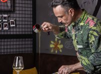 Diego Hernán, Chef De Cokima, Terminando Un Plato