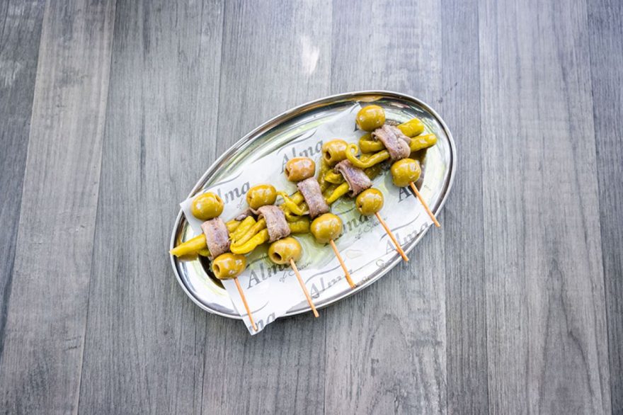 Gildas De Anchoas, Piparra Encurtida, Aceitunas Y Aove, Chill Out, El Jardín De Arturo Soria