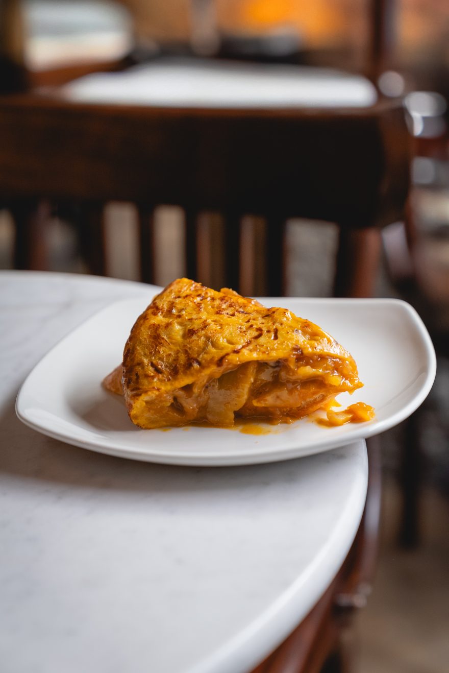 Tortilla De Papas Y Cebolla Confitada Vertical (2)
