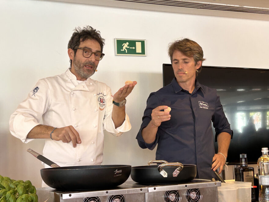 Manfredi Bosco (presidente Fic Spain) Y Nino Redruello (presidente Facyre) En Su Tasting De The Italian Show