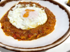 Pisto Elia De Verduras A La Parrilla Y Huevo De Corral, La Taberna De Elia