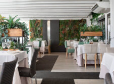 Sala Terraza, La Taberna De Elia