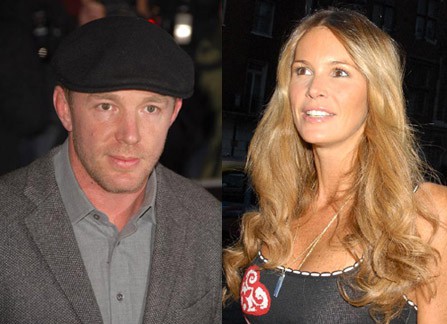 Elle MacPherson y Guy Ritchie salen juntos