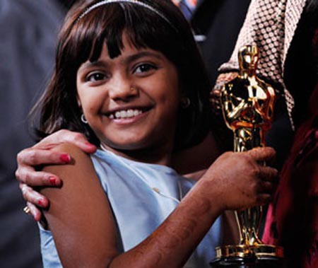 La niña de Slumdog Millionaire es puesta en venta por su padre