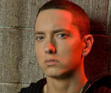 Eminem se burla de las celebrities en su nuevo single