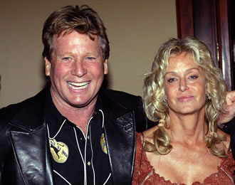 Ryan O´Neal, está viviendo con Farrah Fawcett su verdadera ‘Love Story’