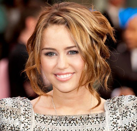Miley Cyrus hace voto de castidad hasta el matrimonio