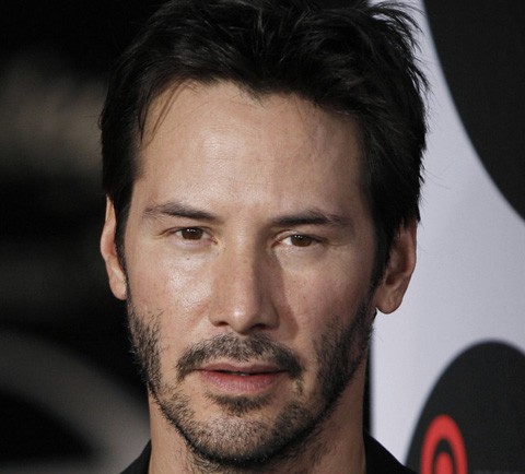 Una mujer pide a Keanu Reeves que reconozca la paternidad de sus cuatro hijos