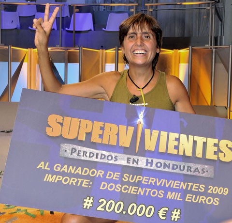 La ganadora de Supervivientes, Maite Zúñiga niega estar colada por su compañero Santi Abad