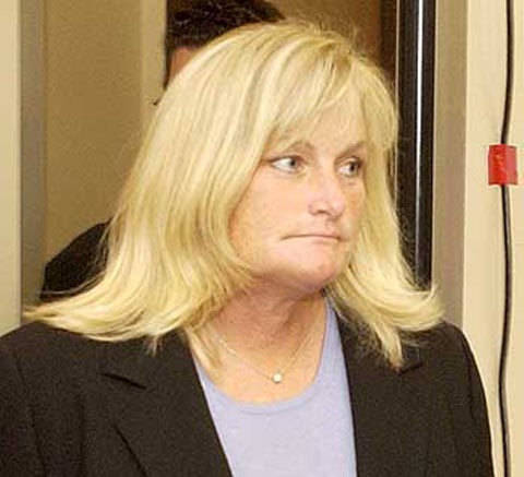 Debbie Rowe quiere la custodia de los dos hijos mayores de Michael Jackson