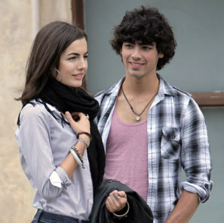 Joe Jonas y Camile Belle han roto