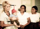 Paris Hilton de viaje solidario a Guatemala