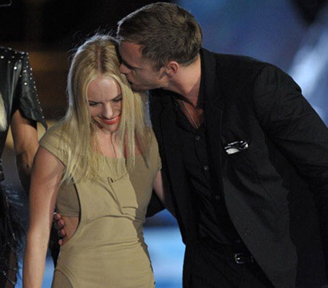 Alexander Skarsgård se muestra muy cariñoso con Kate Bosworth