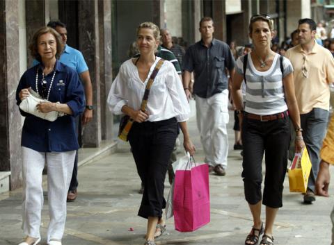 La indisposición de la Reina Sofía, ocasionada por el anuncio del divorcio de la Infanta Elena