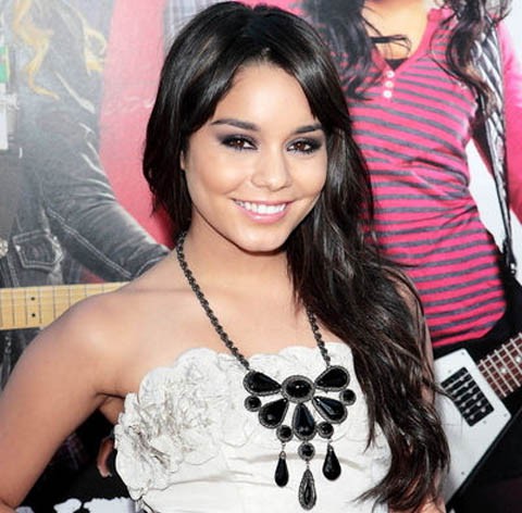 Vanessa Hudgens toma medidas legales por su desnudo