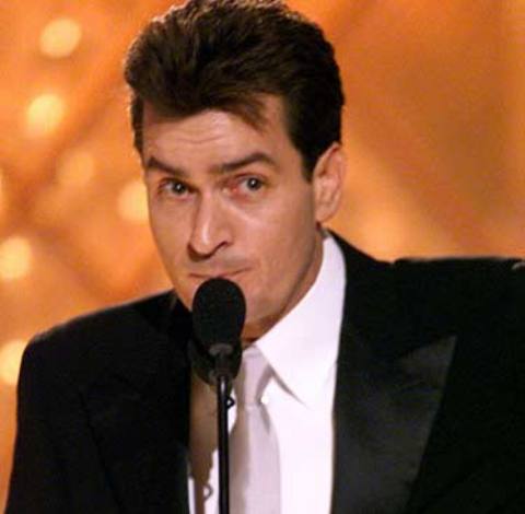 El actor Charlie Sheen fue detenido por violencia doméstica