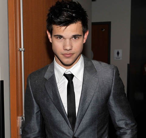 Taylor Lautner se confiesa en Rolling Stone, sufrió bullying