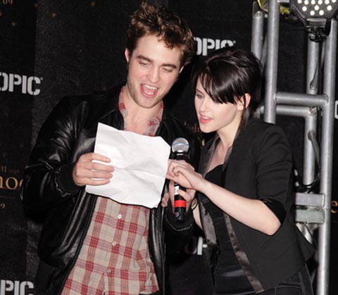 Robert Pattinson y Kristen Stewart desean pasar San Valentín juntos