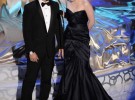 Kristen Stewart y Taylor Lautner disfrutan de los Oscar 2010 en la fiesta de Vanity Fair