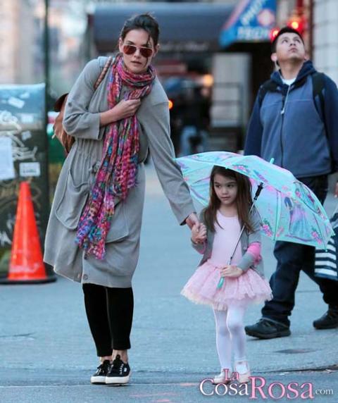 Suri Cruise, una bailarina muy coqueta en Nueva York