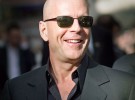 Bruce Willis y sus problemas con una alfombra