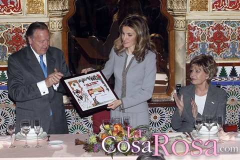 Doña Letizia recibe el Garbanzo de Plata