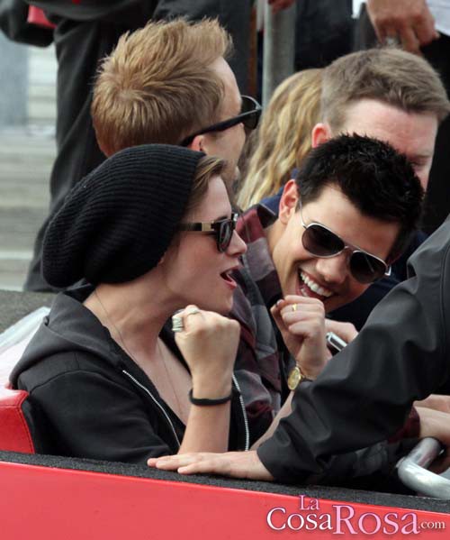 Kristen Stewart y Taylor Lautner, dos modos muy distintos de promocinar Eclipse en Australia