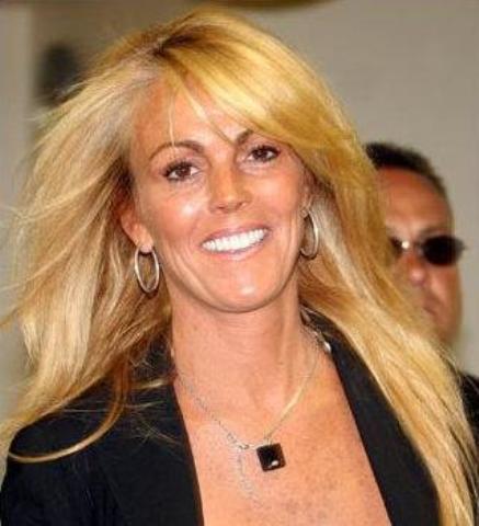 Dina Lohan y el helado gratis