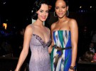 Katy Perry quiere que Rihanna le haga un striptease