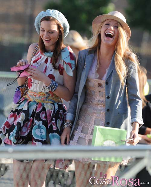 Blake Lively y Leigthton Meester se divierten en París durante la grabación de Gossip Girl