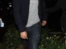 Robert Pattinson borracho y con barba tras la gala de los Emmy