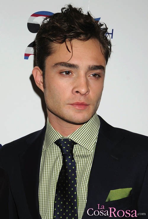 A Ed Westwick le confunden con Robert Pattinson